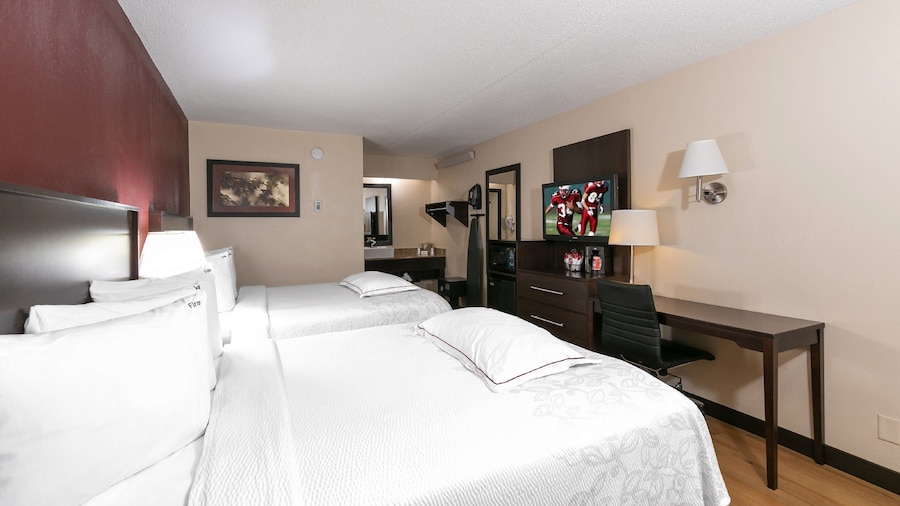 Red Roof Inn PLUS+ Pittsburgh East - Monroeville