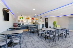 Free daily full breakfast 