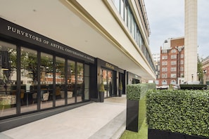 Exterior - Holiday Inn London-Bloomsbury Hotel by IHG (London)