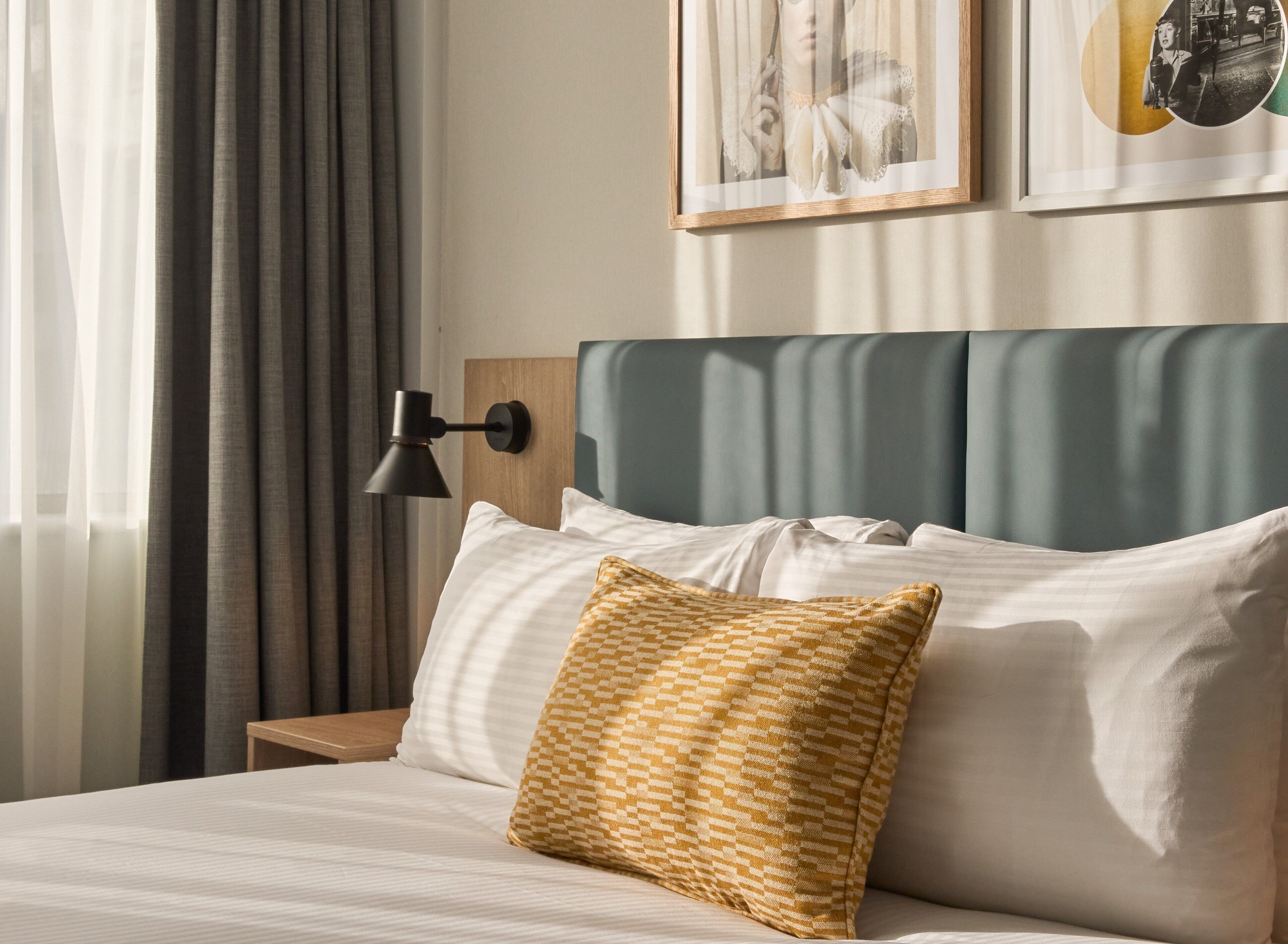 Premium Room, 1 King Bed, Corner | In-room safe, desk, laptop workspace, blackout drapes