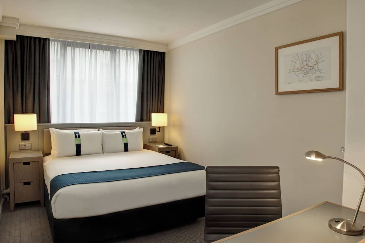 In-room safe, desk, laptop workspace, blackout curtains