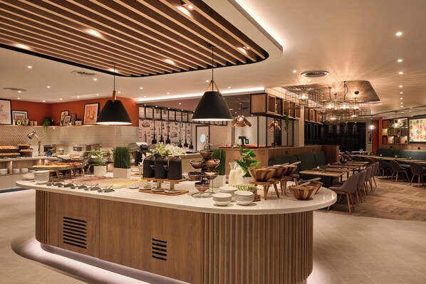 Petit déjeuner anglais (19.95 GBP par personne)