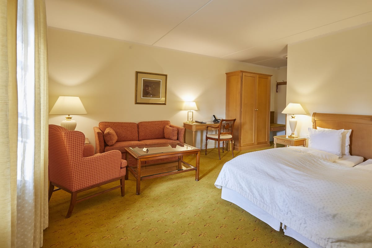 1 chambre, literie de qualité supérieure, couette en duvet d'oie