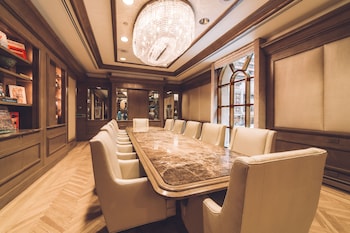 Meeting space at The Michelangelo New York