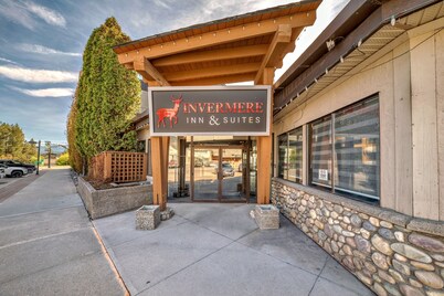 Invermere Inn