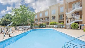 Seasonal outdoor pool