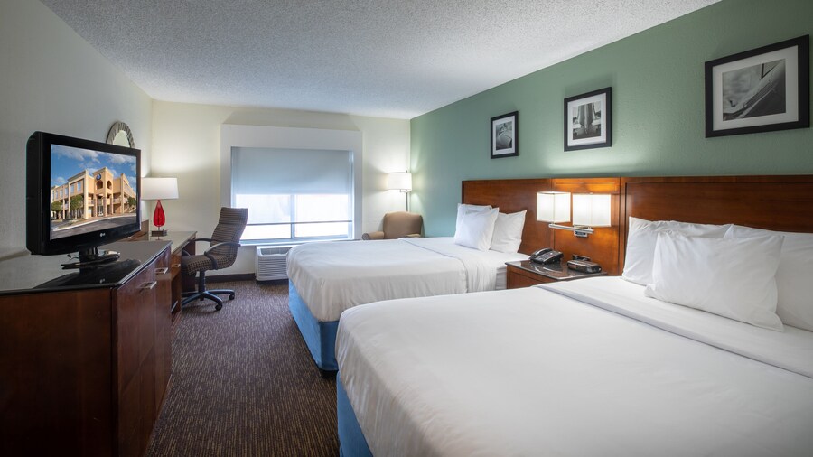 Days Inn by Wyndham Greenville