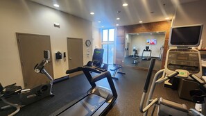 Fitness facility - Holiday Inn Express Fredericksburg Southpoint by IHG (Fredericksburg)