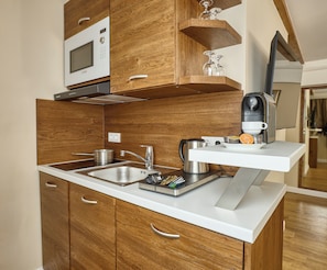 Junior Suite | Private kitchen | Electric kettle