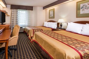 Desk, laptop workspace, iron/ironing board, free cots/infant beds - Days Inn by Wyndham Yadkinville (Yadkinville)