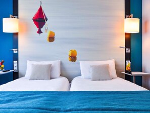 Premium bedding, in-room safe, desk, soundproofing