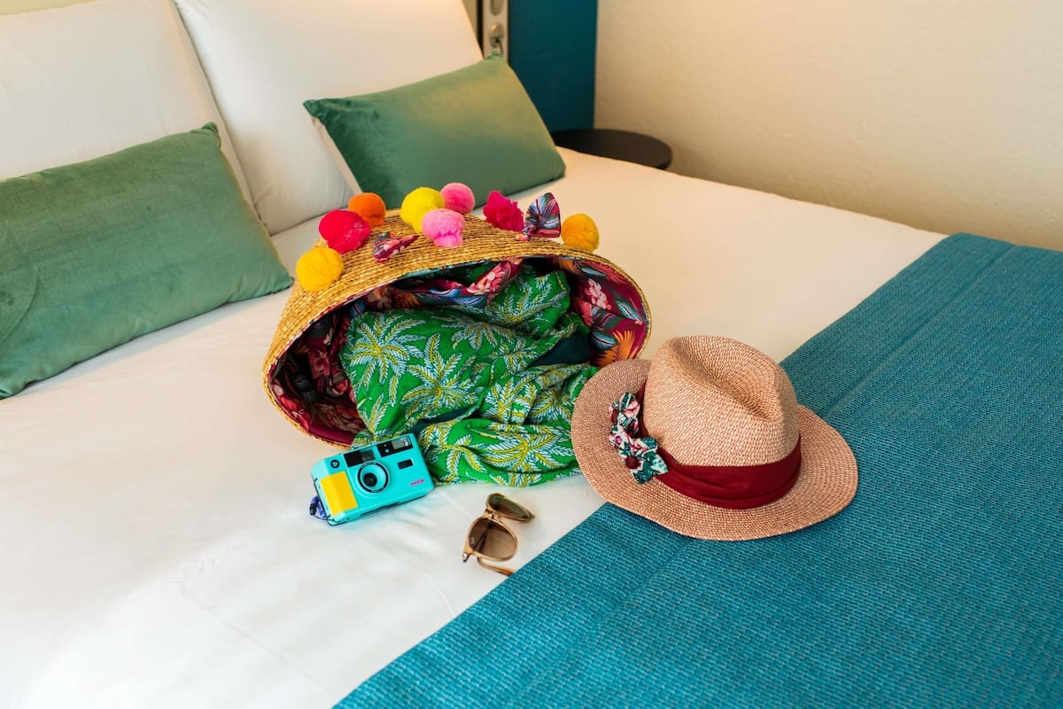 deluxe room, 1 double bed | premium bedding, in-room safe, desk, soundproofing