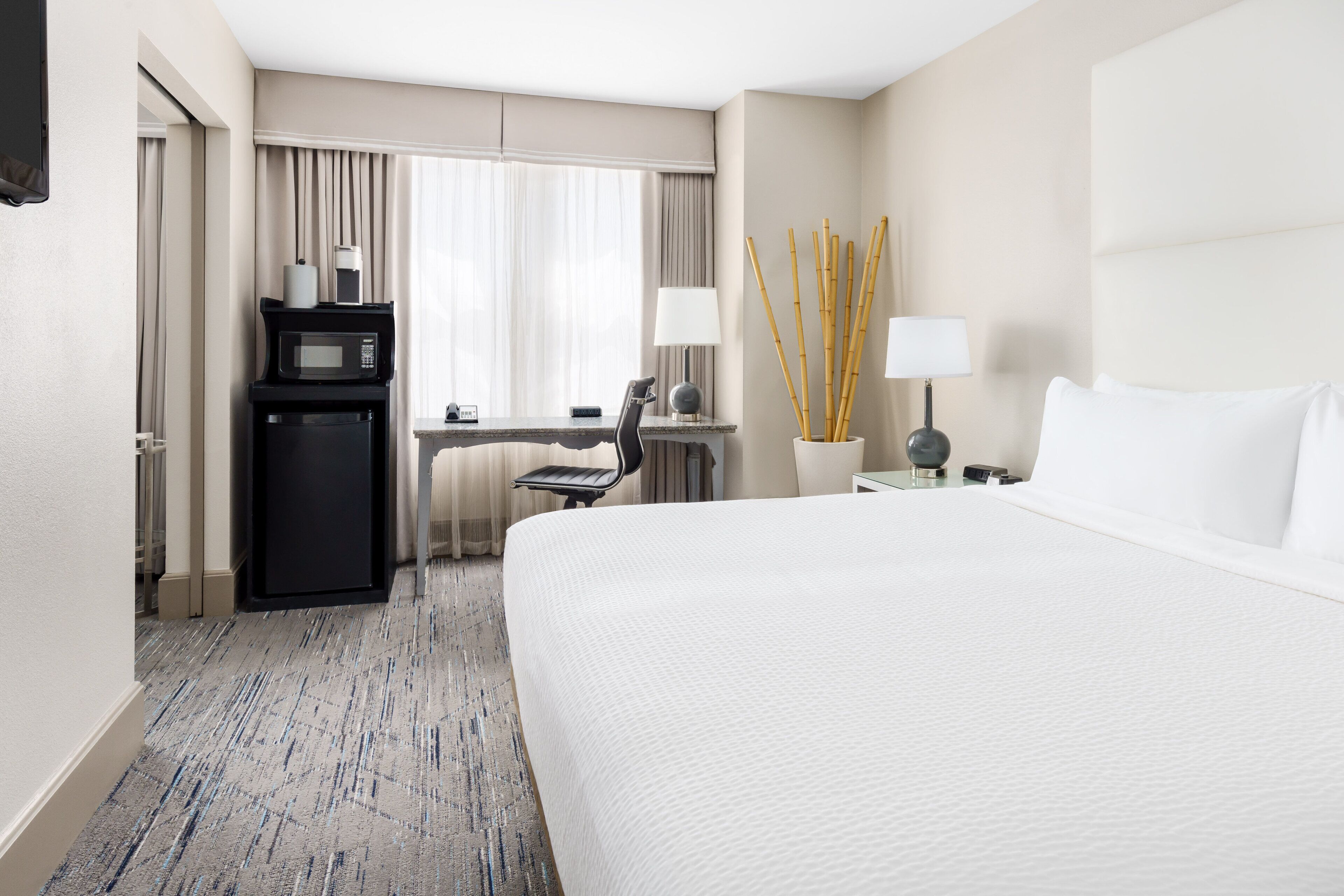 Photo - Holiday Inn Express Chicago - Magnificent Mile by IHG