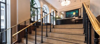 Holiday Inn Express Chicago - Magnificent Mile by IHG