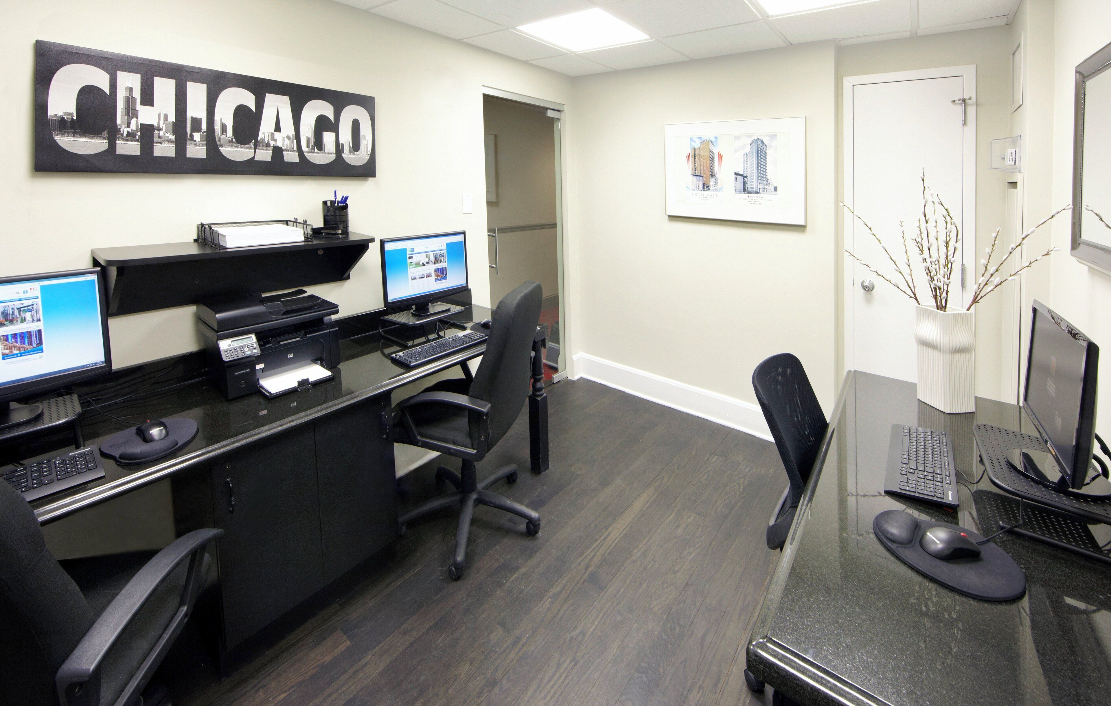 Photo - Holiday Inn Express Chicago - Magnificent Mile by IHG