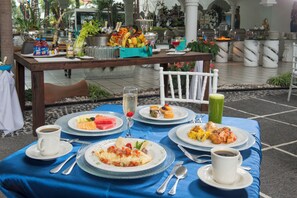 Se sirven desayunos, almuerzos, cenas y brunches