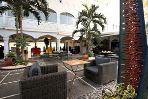 Breakfast, lunch and dinner served