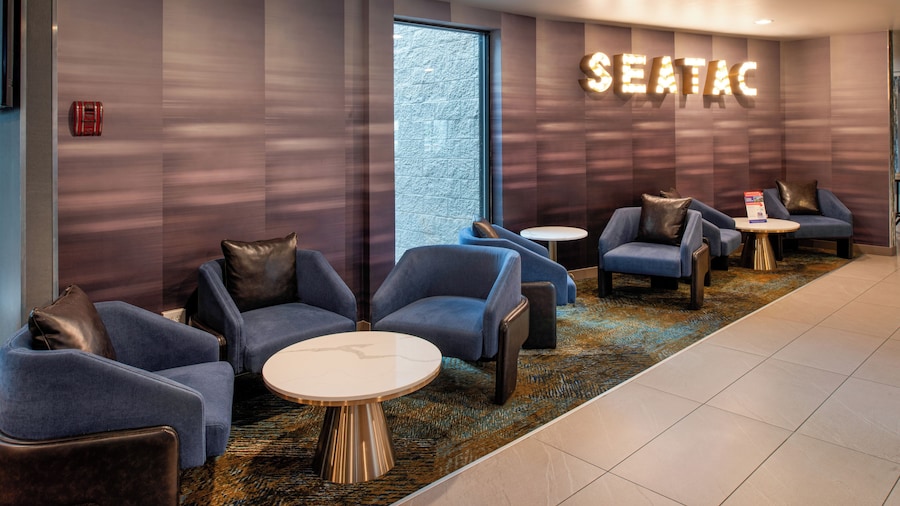 La Quinta Inn & Suites by Wyndham Seattle Sea-Tac Airport