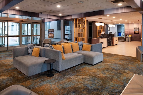 La Quinta Inn & Suites by Wyndham Seattle Sea-Tac Airport
