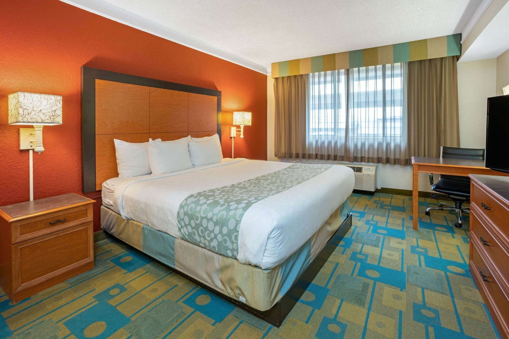 Premium bedding, pillowtop beds, desk, blackout drapes