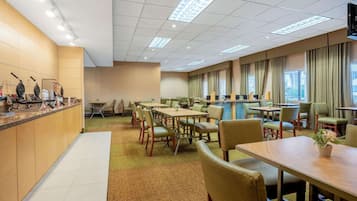 Free daily on-the-go breakfast