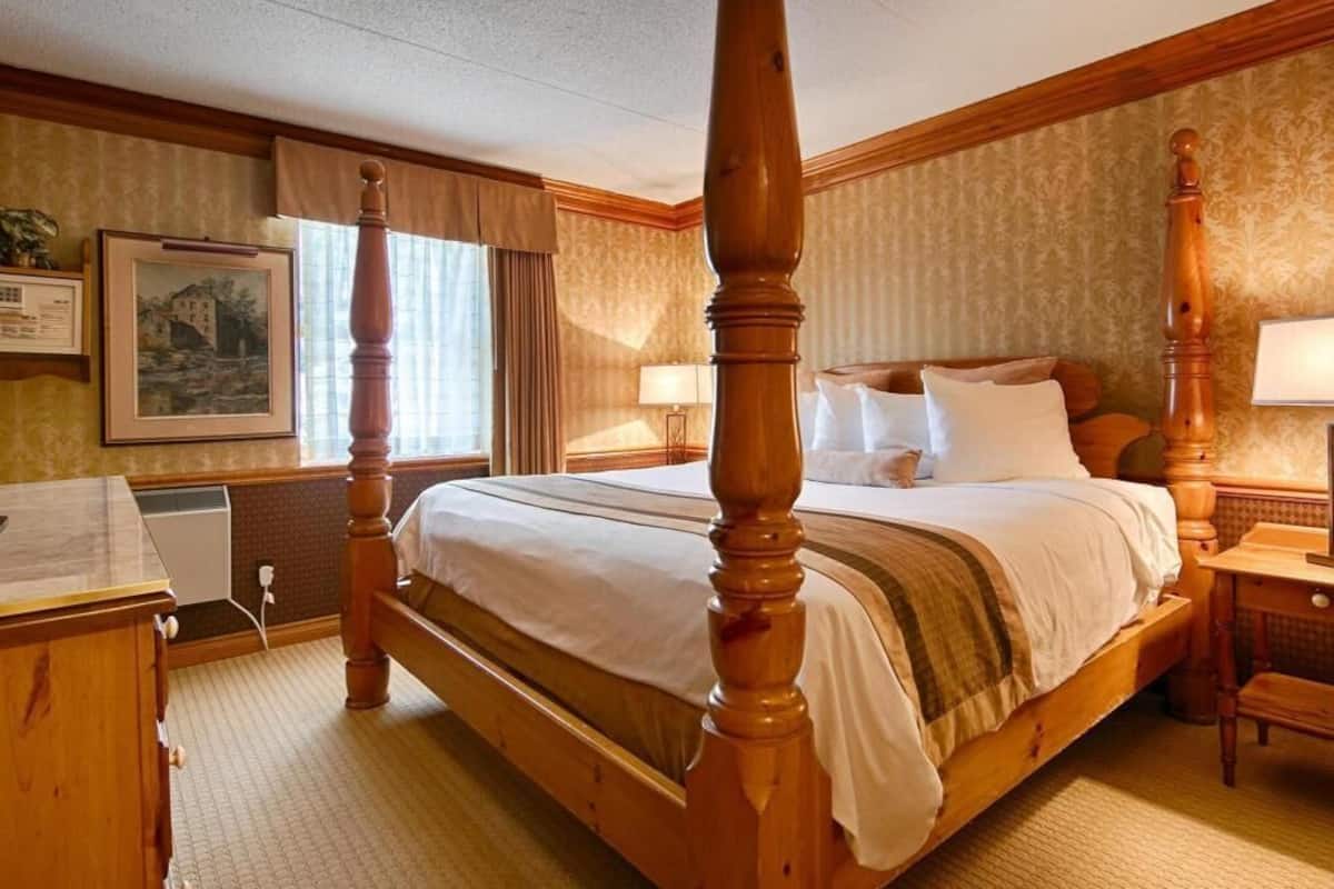 Hochwertige Bettwaren, Pillowtop-Betten, Zimmersafe