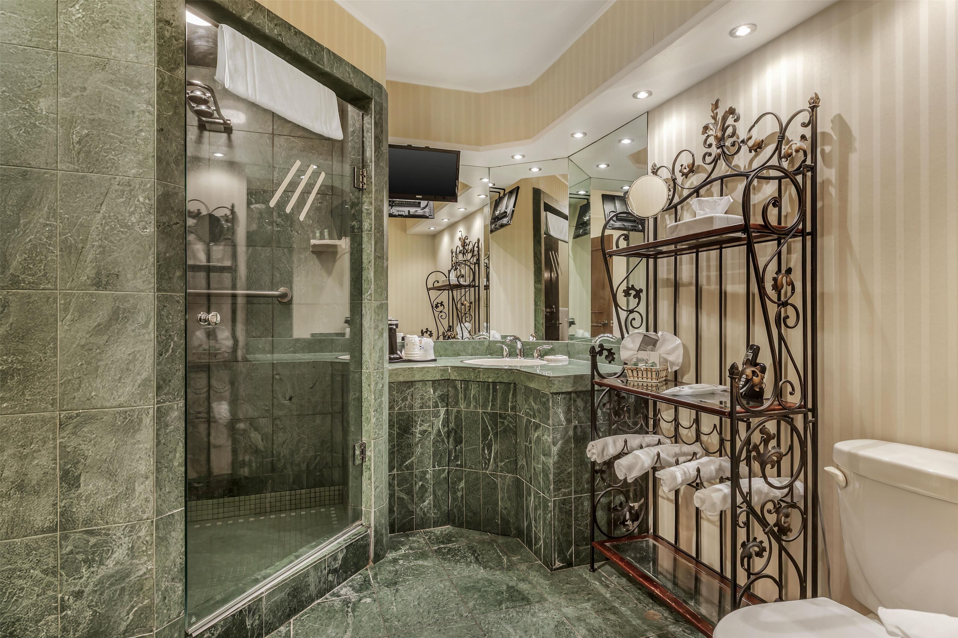 Photo - Best Western Fireside Inn
