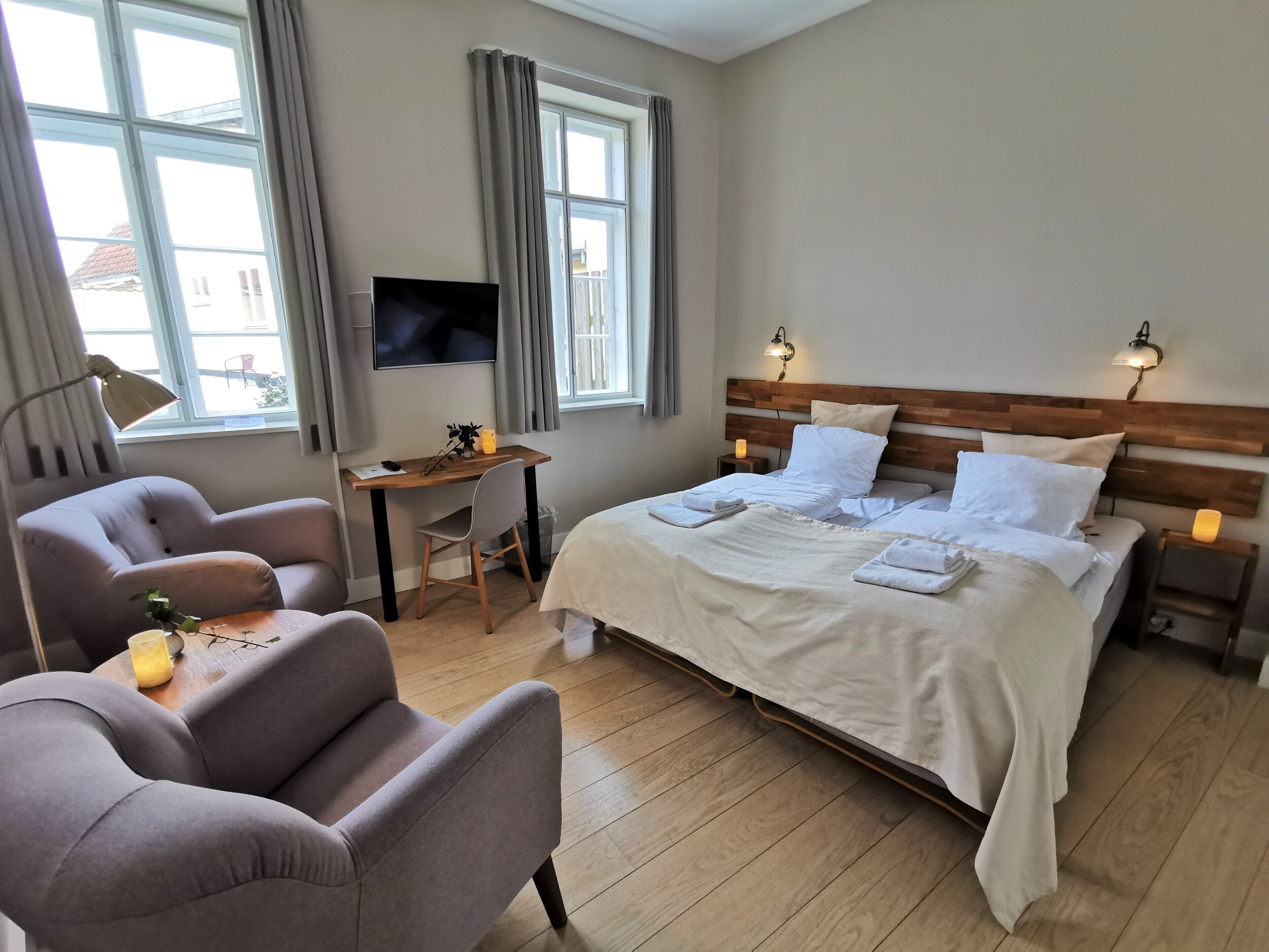 Standard Double Room, Annex Building | Hypo-allergenic bedding, individually decorated, individually furnished