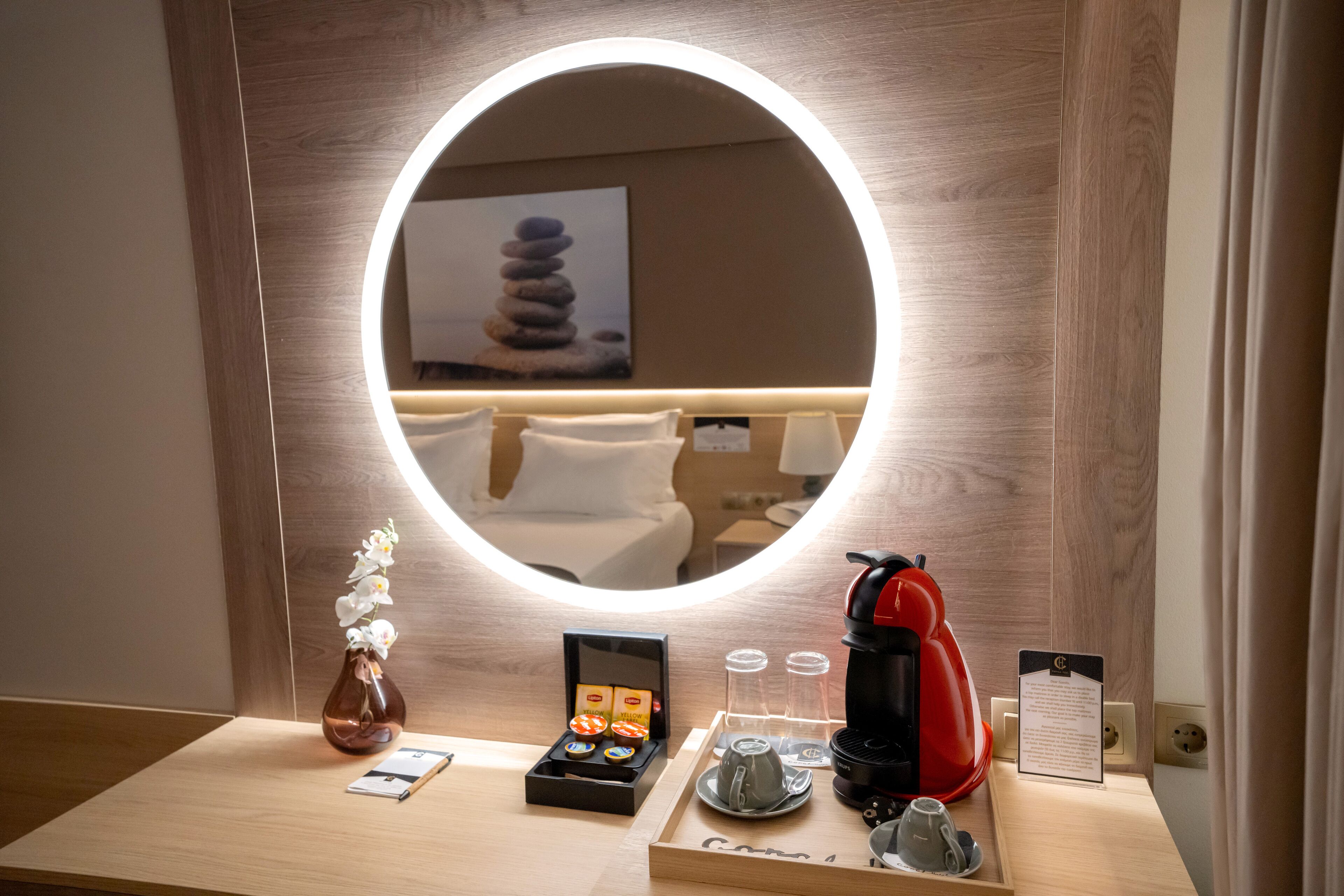 family room, connecting rooms | premium bedding, in-room safe, desk, soundproofing