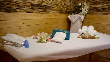 Sauna, hot tub, massages