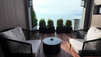 普通套房, 海景 | 高級寢具、客房內保險箱、書桌、隔音