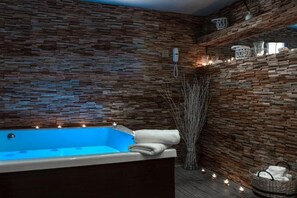 Sauna, hot tub, massages - Coral Hotel Athens (Palaio Faliro)