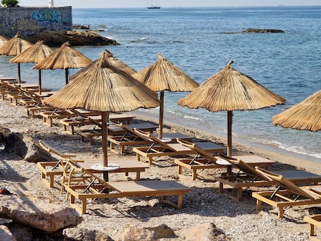 Una playa cerca