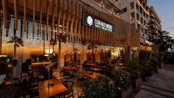 Fachada de la propiedad