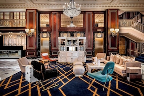 Lobby - The Blackstone, Autograph Collection (Chicago)