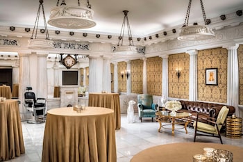 Bar (on property) at The Blackstone, Autograph Collection