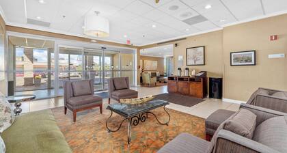 Forest Park Hotel by MDR