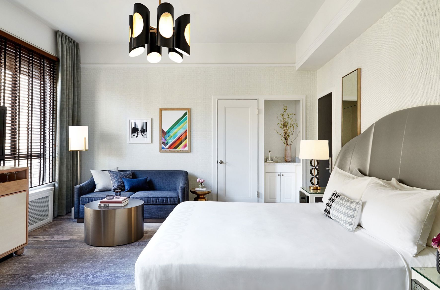 Literie de qualité, lit avec matelas à plateau-coussin