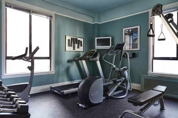 Fitness center at Galleria Park Hotel