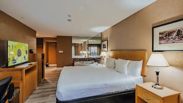 Suite, 1 King Bed, Non Smoking, Balcony | Premium bedding, desk, laptop workspace, blackout drapes