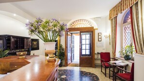 Lobby - Hotel Due Torri (Rome)