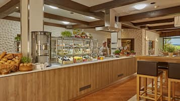 Breakfast, lunch, dinner served; international cuisine