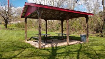 Aire de pique-nique/barbecue