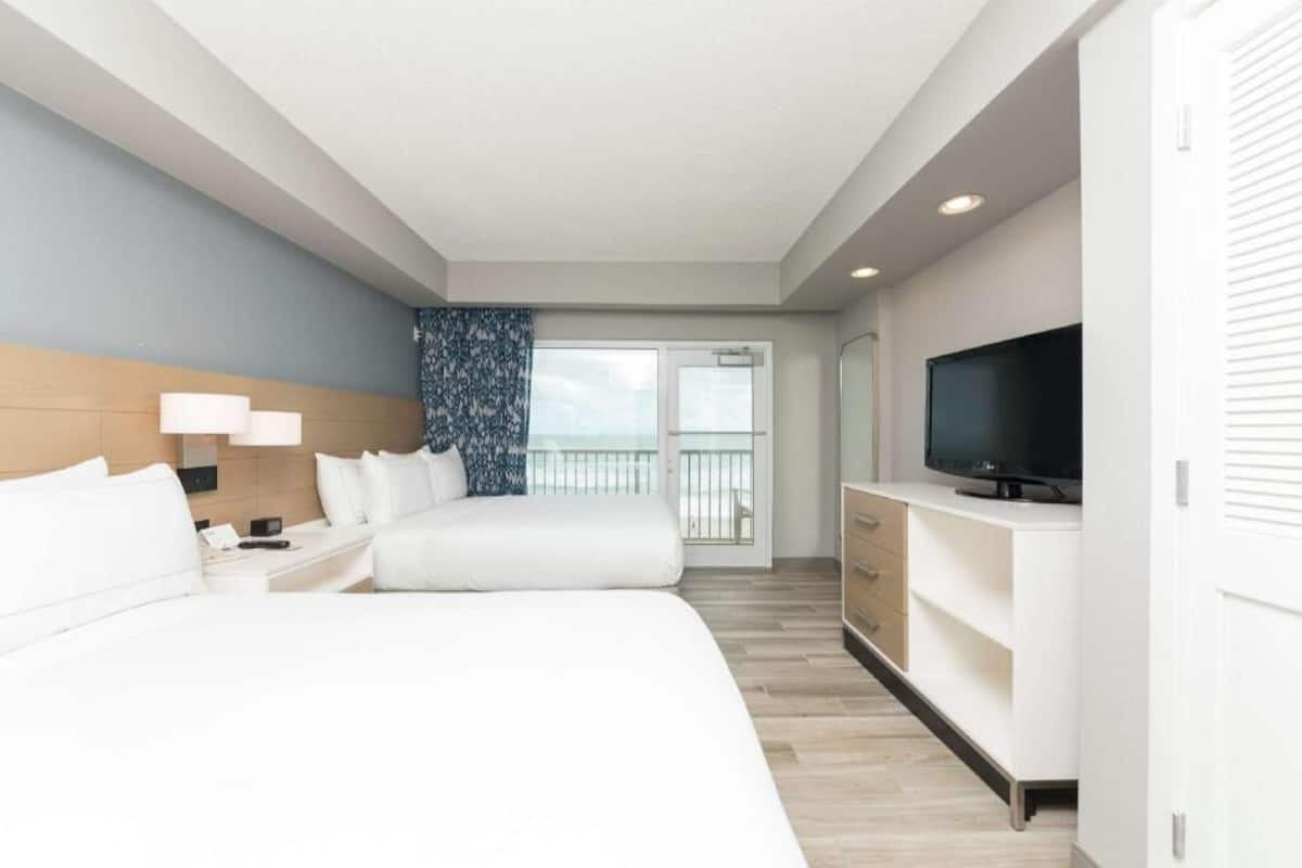 1 bedroom, premium bedding, down duvets, in-room safe