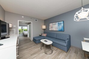 Premium bedding, down comforters, in-room safe, desk
