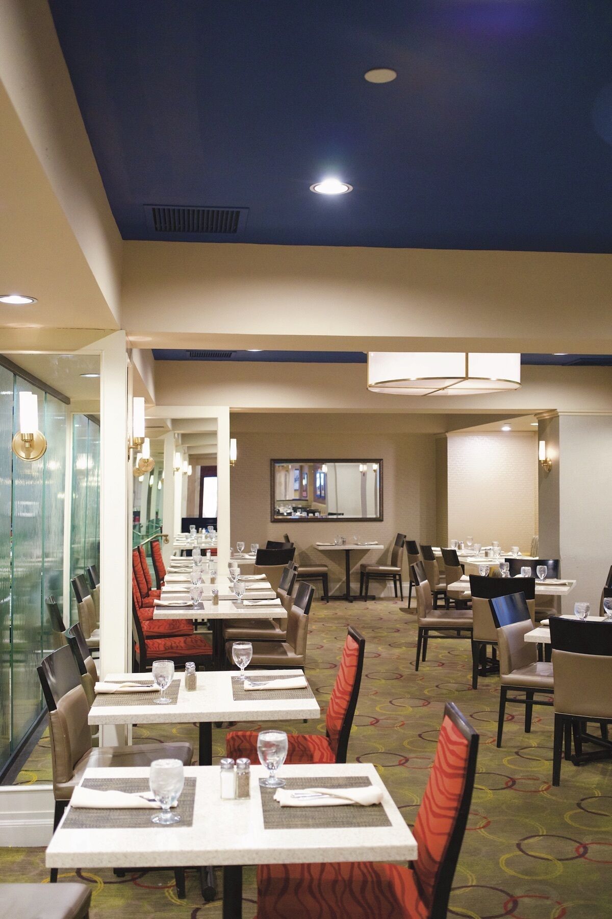 breakfast, lunch and dinner served