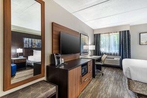 Ropa de cama de alta calidad y escritorio