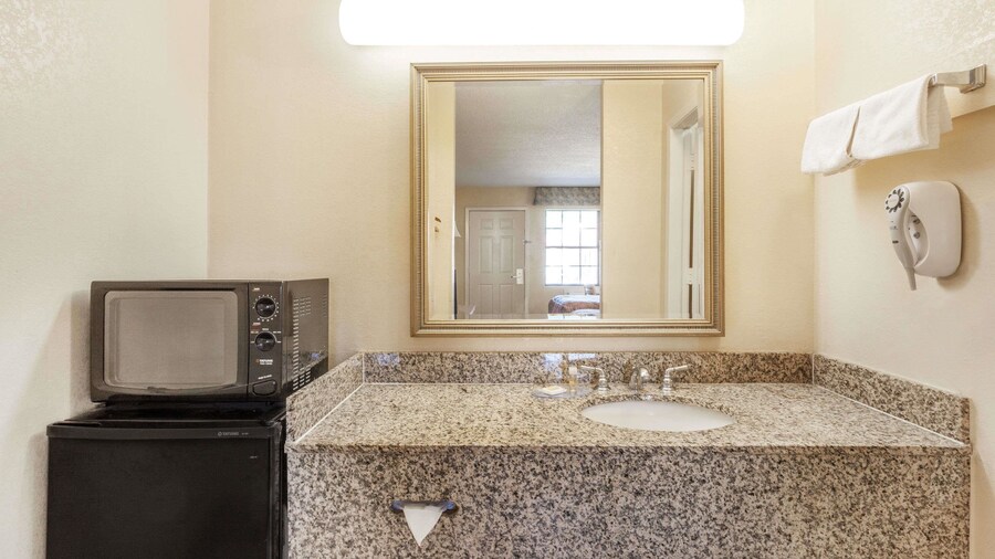 Days Inn by Wyndham Yazoo City