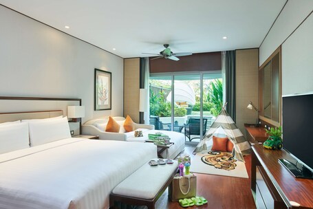 Shangri La Singapore - Image 4