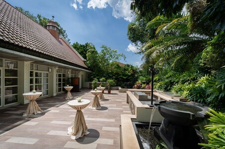 Shangri La Singapore - Image 87